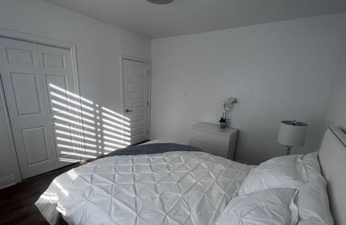 Saint-Laurent Apartment | Fully renovated appartement with free parking