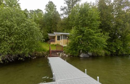 Bouchette House | Fully renovated cottage on Lac 31 milles