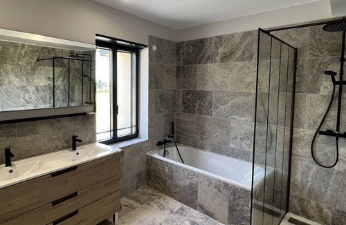 Tourtrol House | Fully renovated farmhouse, 5 minutes from a medieval bastide.