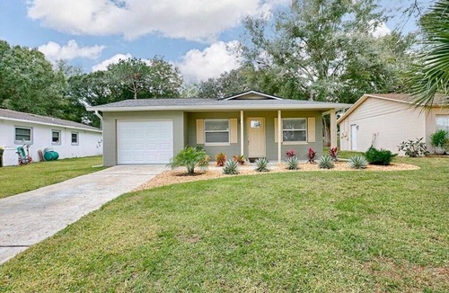 Clermont House | Fully Renovated Home in Downtown Clermont