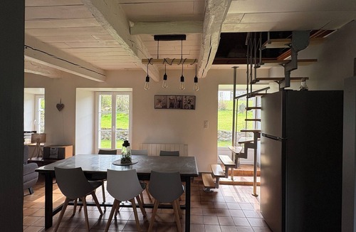 Gazost House | Fully renovated house in the heart of the mountain, comfort, WIFI