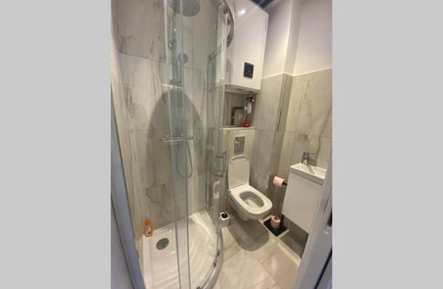 Vernier Apartment | Fully renovated studio near the train station