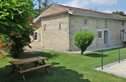 Lauzun House | Fully restored stone farmhouse with private pool