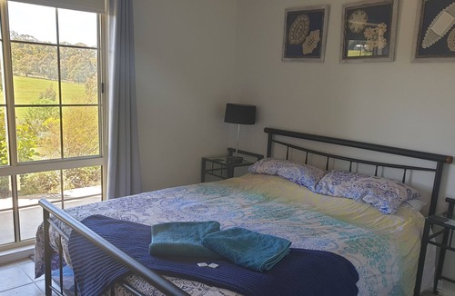 Lal Lal Bed & Breakfast | Fully Self Contained Unit