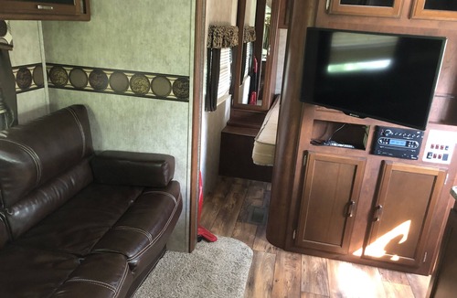 Saint Malo House | Fully serviced camper in St. Malo