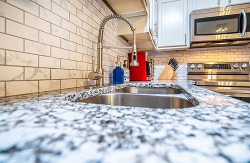 Huntsville House | Fully Stocked and Spacious*2 Master Bdrms*LOCATION, COMFORT, LUXURY