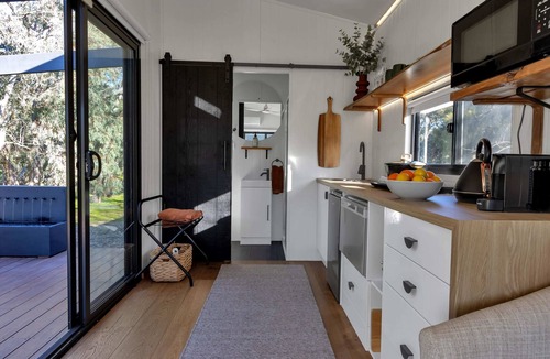 McLaren Vale Apartment | Fully Sustainable Tiny Home In McLaren Vale