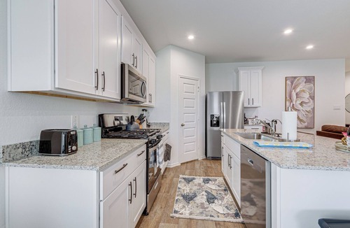 Barker House | Fulshear Home w/Private Backyard & Community Pool