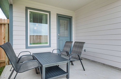 Barker House | Fulshear Home w/Private Backyard & Community Pool