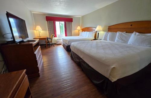 Fulton Hotel | Fulton Hotel - Oswego Riverfront