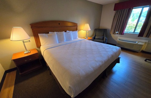 Fulton Hotel | Fulton Hotel - Oswego Riverfront