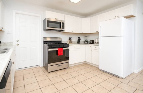 Shearer Hills - Ridgeview House | Fun 3bed/2Bath home with pool