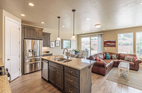 St. George Villa | Fun 3BR w/Arcade & Game Room - Near 18th & Pool