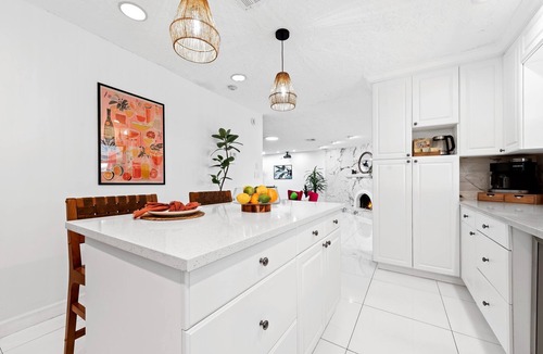 Plantation House | Fun 4BD Stay - Pool - BBQ - Games - Backyard