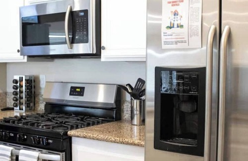 North Las Vegas House | Fun 5BD Home w/Gated Pool, Billiard Room, Games!