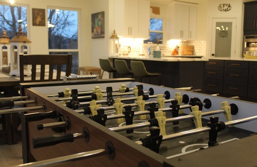 Atoka Cabin | Fun and Relaxing Oklahoma Cabin/Located by Lake Texoma and Casino