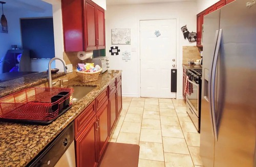 Parker Lane House | Fun & Charming 3-Bed/2-Bath Austin Gem! Central AC/big yard/pet friendly