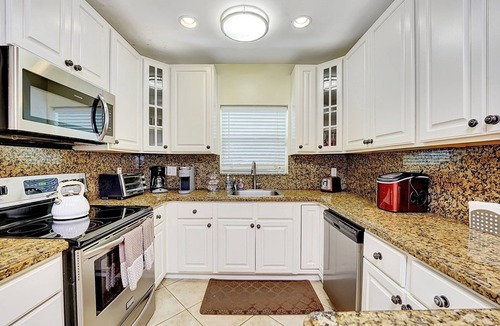 Delray Beach House | Fun Downtown Delray Home-Walk to Atlantic Ave.-Pool-Tiki hut-Bikes-WiFi-Near All