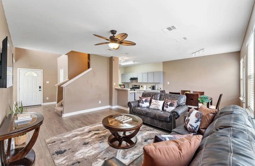 Barker House | Fun Family Friendly Home Great Location in Houston 3BDR 2.5 Bath