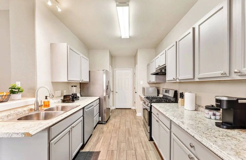 Barker House | Fun Family Friendly Home Great Location in Houston 3BDR 2.5 Bath