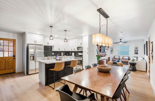 Braeswood Place House | Fun-Filled Backyard:Firepit-Grill-Games-Good Vibes