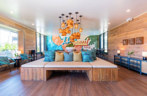Kahului Hotel | Fun for the Whole Family! 4 Convenient Units, Outdoor Pool, Near Paukukalo Beach