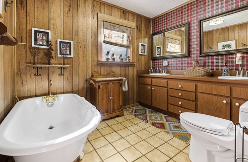 Branford Cabin | Fun House on the Santa Fe River