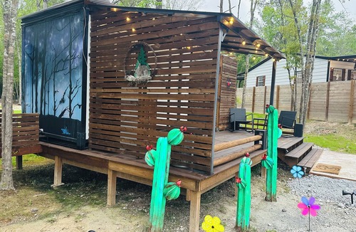 Kountze Apartment | Fun little get away, perfect for one yet cozy for two “Hunter’s Hut”
