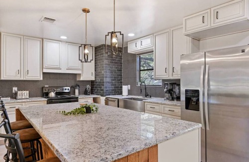 Cedar Park House | Fun Near Austin - Big Groups!