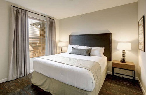 Marble Falls Resort | Fun on Lake & River & Country Side !