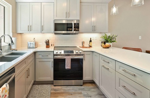 Asheville Villa | Fun South Slope Townhome