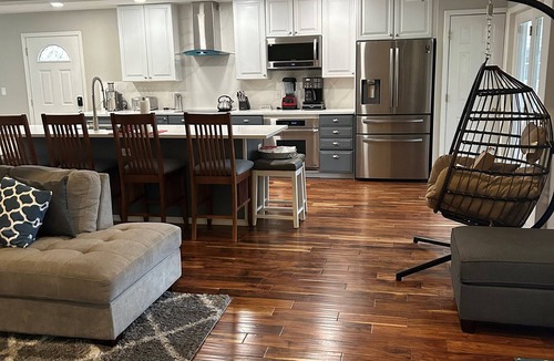 Dover House | Fun Spacious Country Living