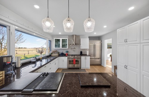 Caledon House | Fun Villa | Pool, Theatre, Gym & BBQ | Sleep 14