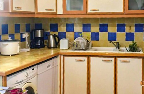 Cereste House | Functional and practical cottage welcomes you to Céreste.