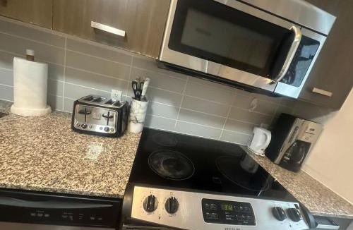 Port Hope House | Functional Condo Sleep 6