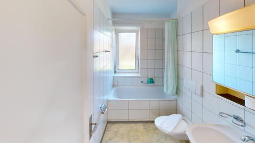 Seebach Apartment | Functional Stay with Balcony