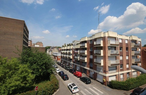 Wazemmes Apartment | Functional studio and equipped