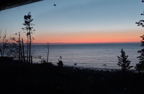 Delaps Cove Cabin | Fundy Fantasy Oceanfront Cabin. Offgrid romantic getaway.