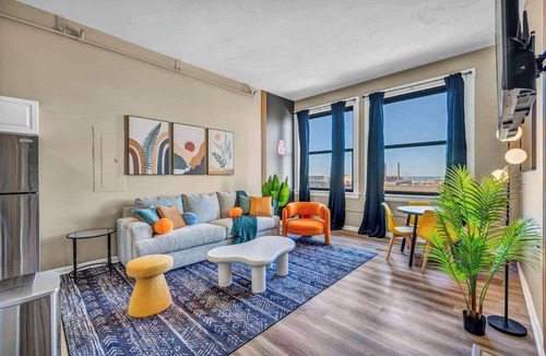 Playhouse Square Apartment | Funky 2B Apt in Downtown Cleveland | FREE Parking