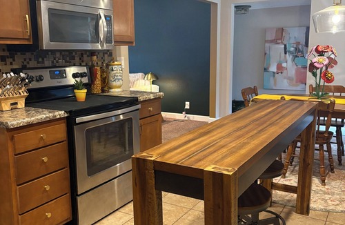 Waynesville House | Funky Brothers Bunkhouse n10 minutes to FLW.