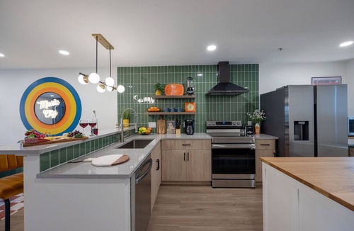 Rutledge Hill Condo | Funky Town - Walkable to Nashville Attractions