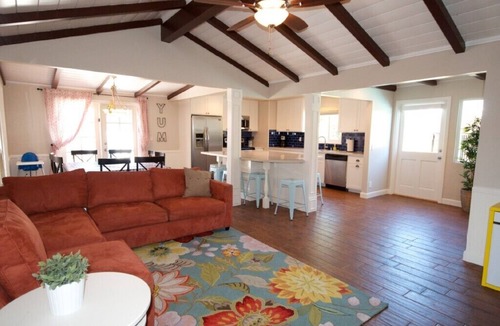 Hermosa Village House | Funtierland + Andy's House + Walk to Disneyland + Pool + Rock slide