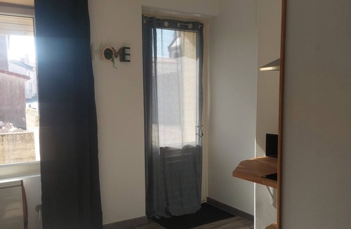 Aubigny Apartment | Furnished T2 apartment - separate entrance