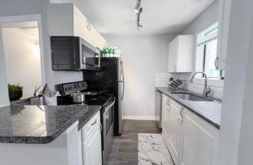 Junius Heights Apartment | Furnished 1BR in Dallas, TX
