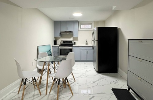 Scarborough House | Furnished 2-Bed Apartment w/Private Parking & In-suite Laundry