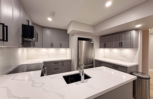 Halton Regional Municipality Apartment | Furnished 2-BR Suite | Private Entrance | Parking |Pond View