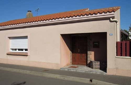 Les Sables d'Olonne House | Furnished * 2 bedrooms, 4-5 pers. garage, comfortable, close to shops and beach