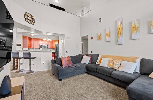 Natomas Park Condo | Furnished 2bd 2ba Condo w/Loft & Garage in Gated Community – Poolside Retreat