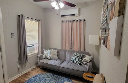 Beacon Hill Apartment | Furnished 2BR-1BTH-Free Parking- Pet Friendly -30% OFF