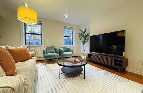 Historic Downtown Apartment | Furnished 2BR Brownstone Home | 30+ Day Stays Near NYC